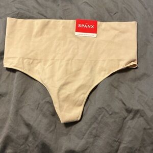 SPANX every day shaping panties, thong, XL soft nude SS0815